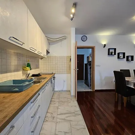 Ljube Apartment